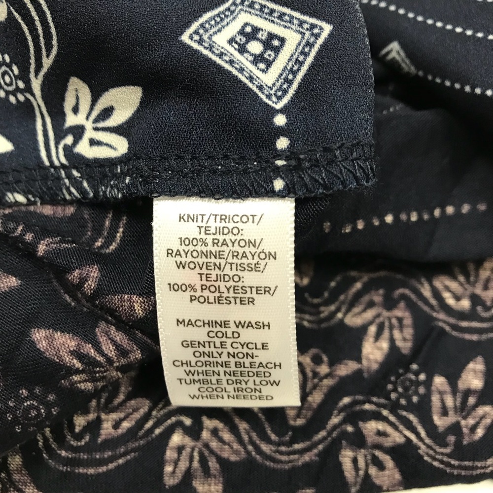 Ann Taylor LOFT Womens V Neck Tank Top Sz S B614 - Picture 6 of 6